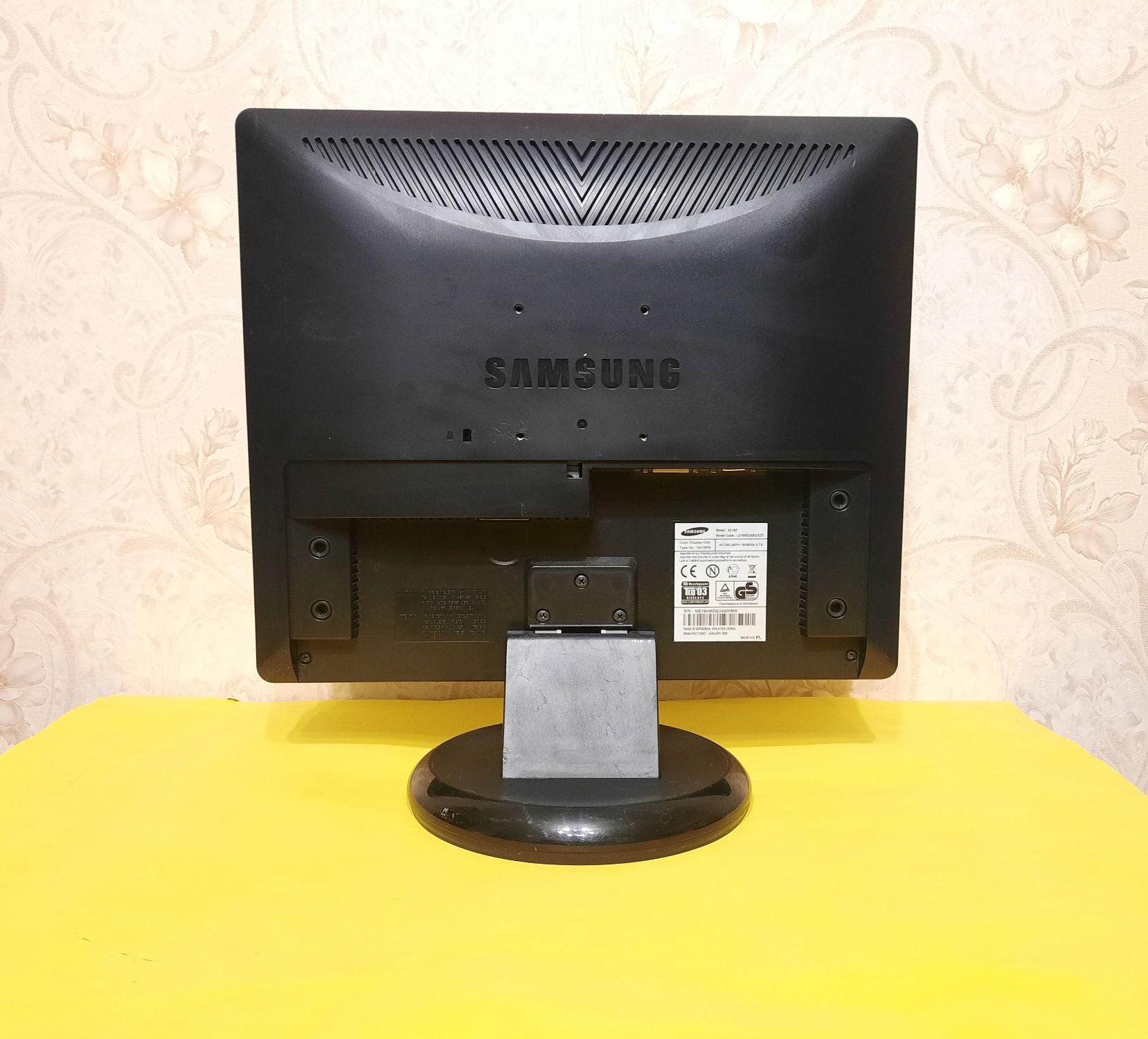 Монитор  Samsung LS19MEDSB / 19" дюйм