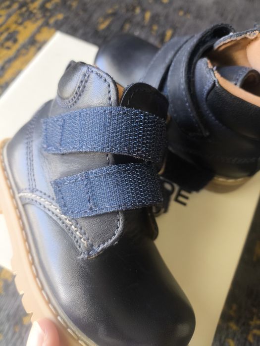 Botas de bebé em pele novas | Tamanho 20