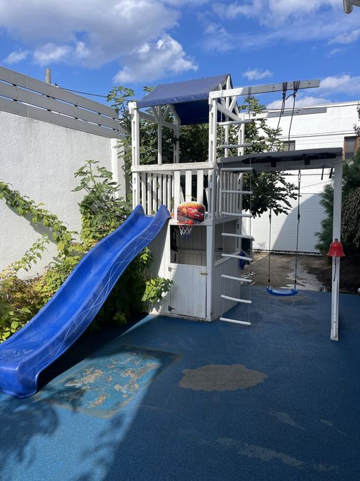 Дитячий майданчик