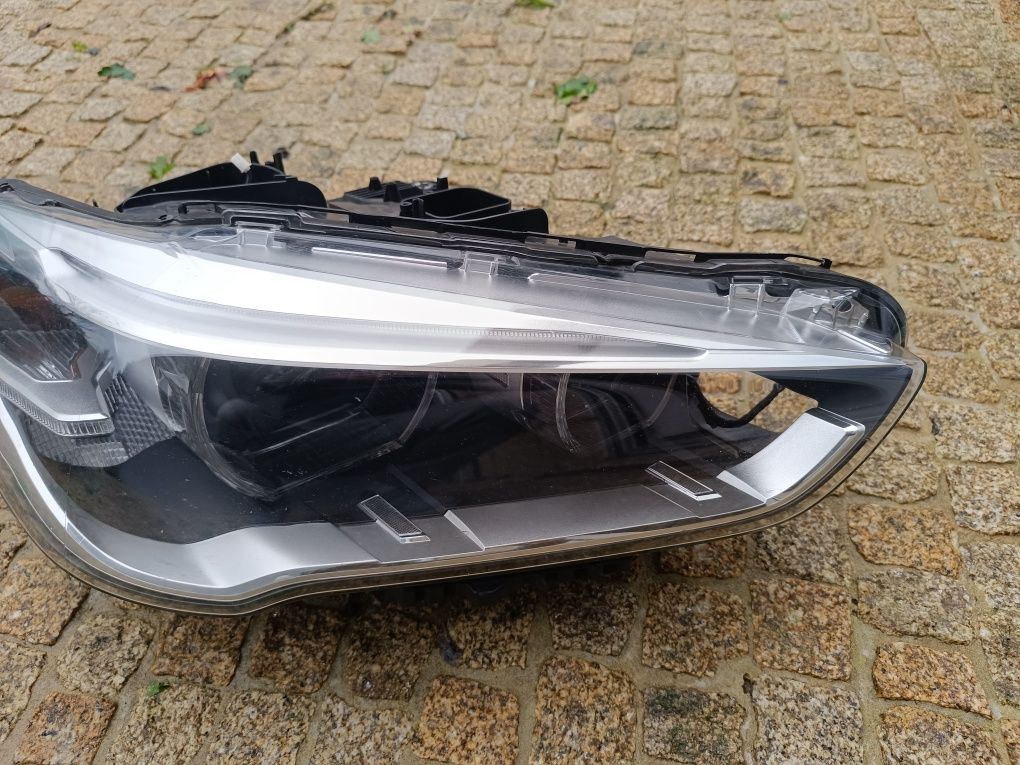 Farol direito BMW X1 F48 F49 Full Led