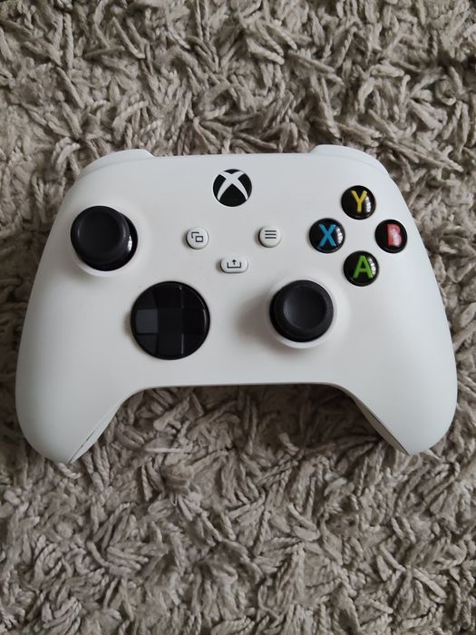 Xbox series S como nova na caixa + 2 comandos