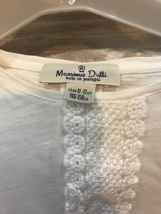 Roupa de menina, impecável