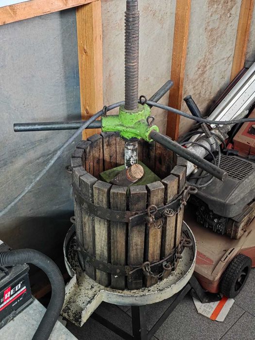 Prensa para o vinho tradicional