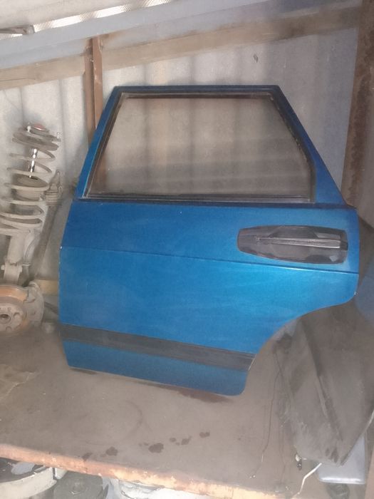 Двери ваз 21099 , 2109.