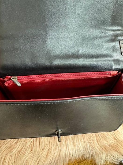 Сумка Chanel чорного кольору