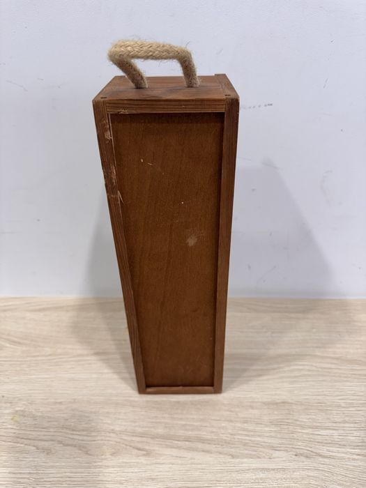Skrzyneczka drewniana na alkohol