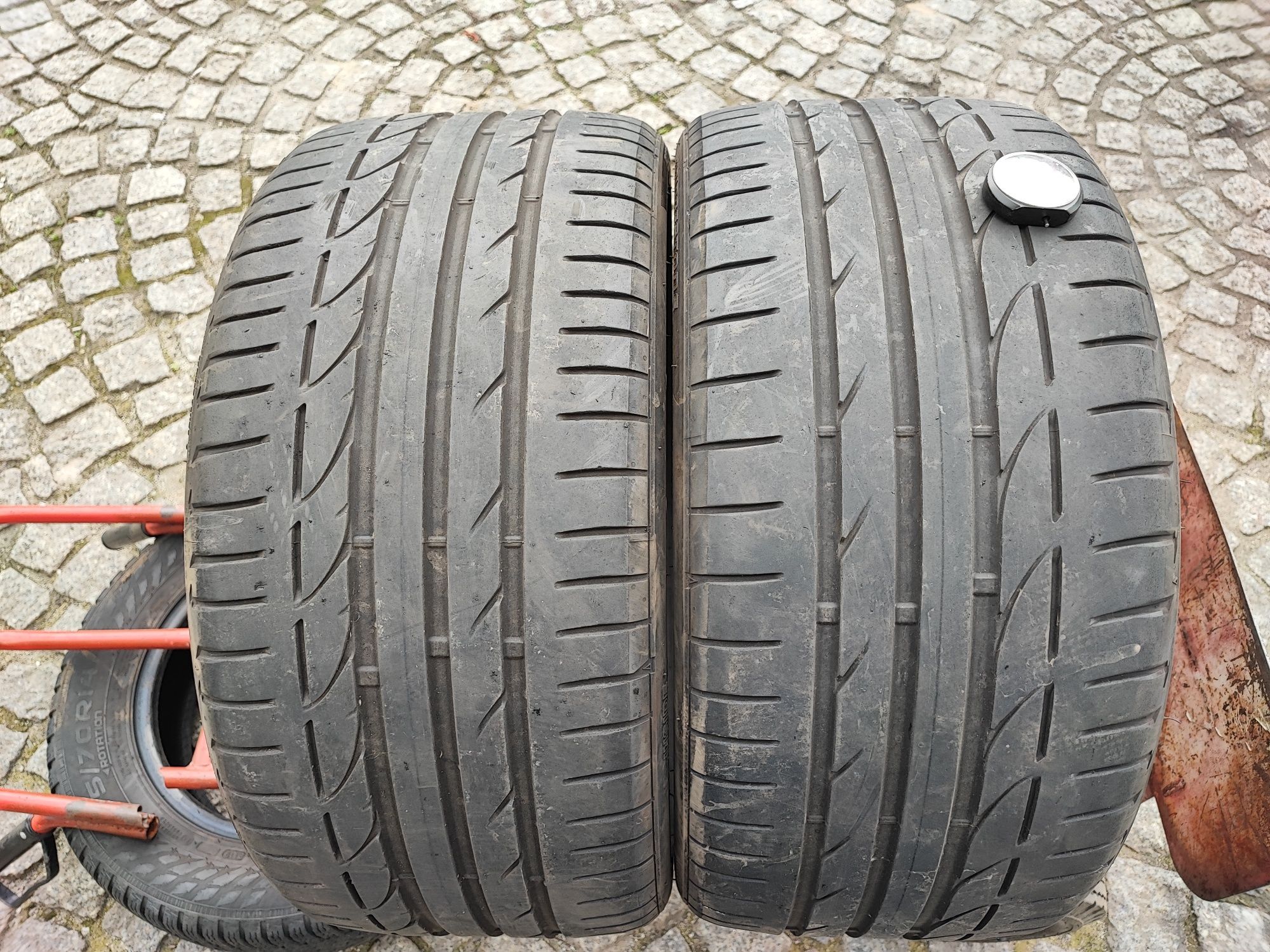 2 x 255/35R19 Bridgestone Potenza S001