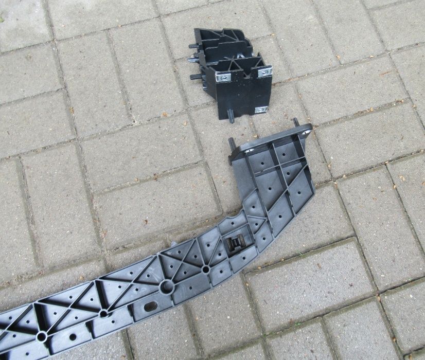 PEUGEOT 508 belka plastik dolna , wzmocnienie dolne + strefy zgniotu