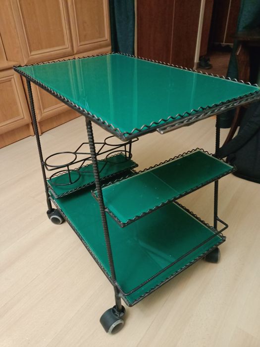 Barek na kółkach. PRL. Metal szkło. Zieleń.