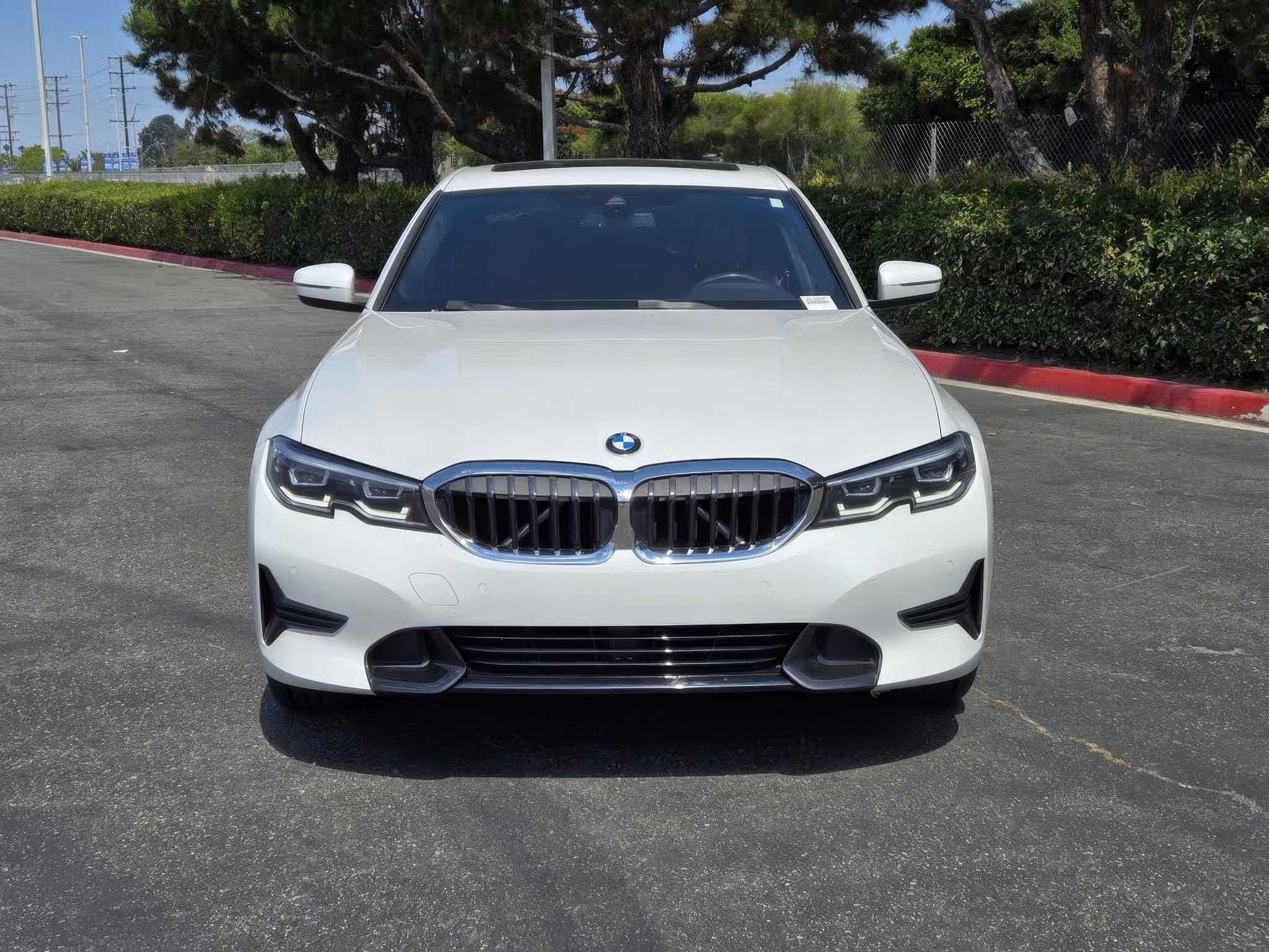 2022   BMW   330i