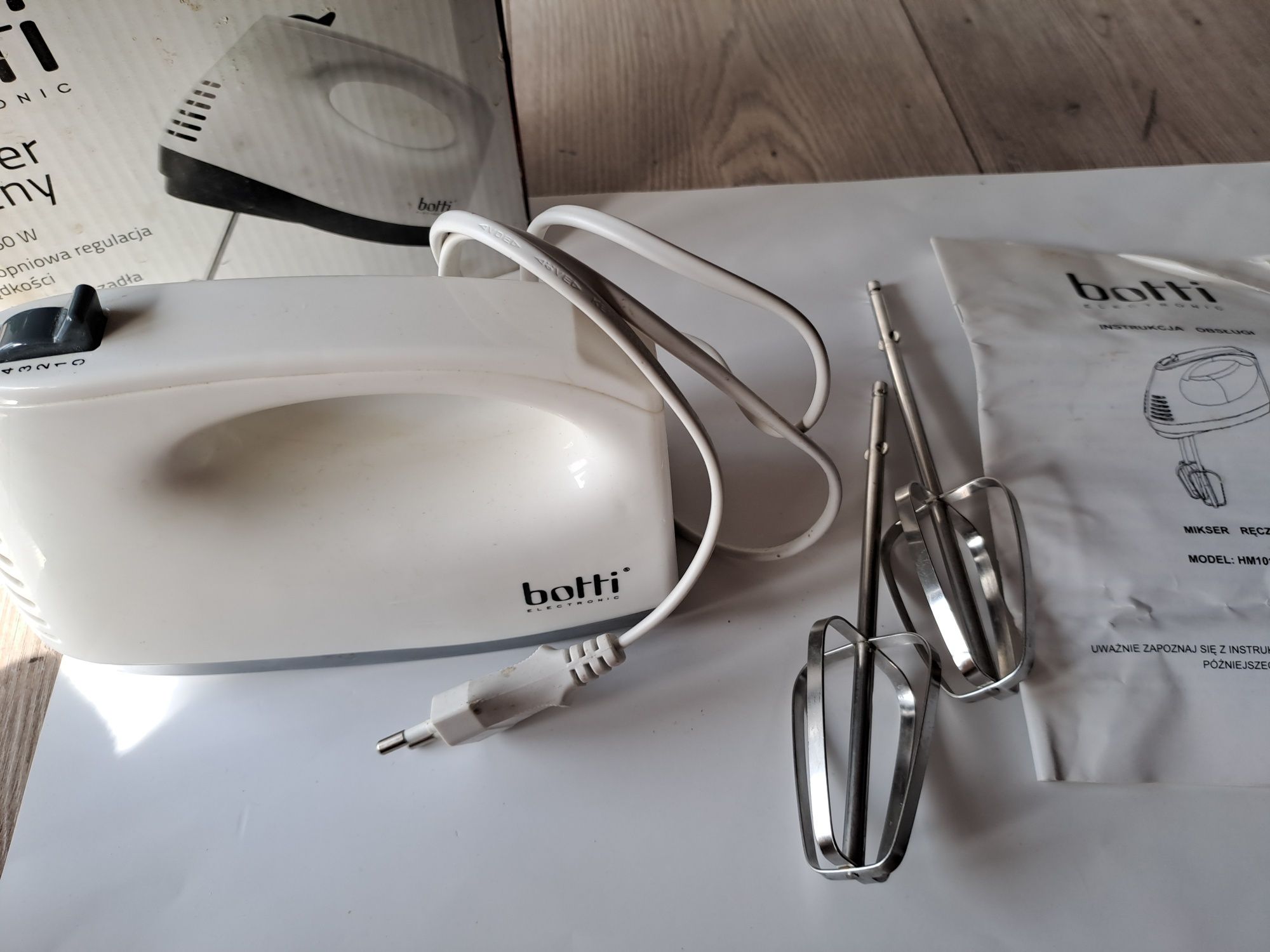 Mikser ręczny Botti model HM1016-GS