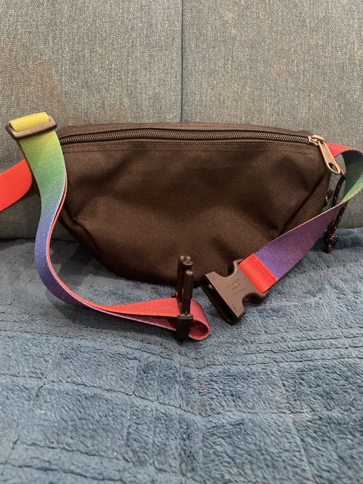 Bolsa eastpak arco iris