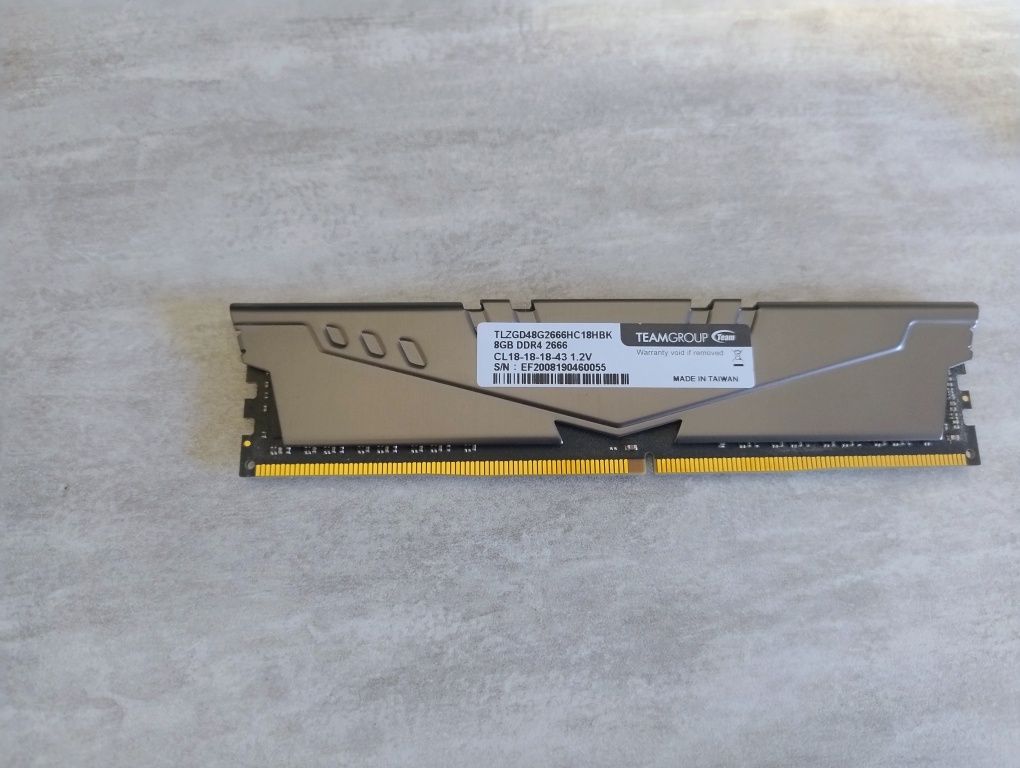 Оперативна пам'ять t-force vulcan ddr4 2666 8gb