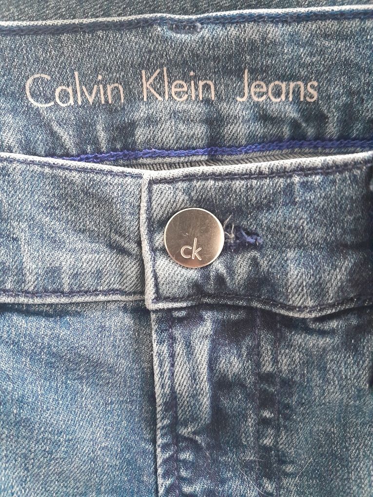 Dżinsy jeansy dzwony damskie Calvin Klein