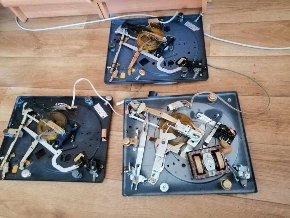 Gramofon y DUAL 1215, 1220, 1222 na części