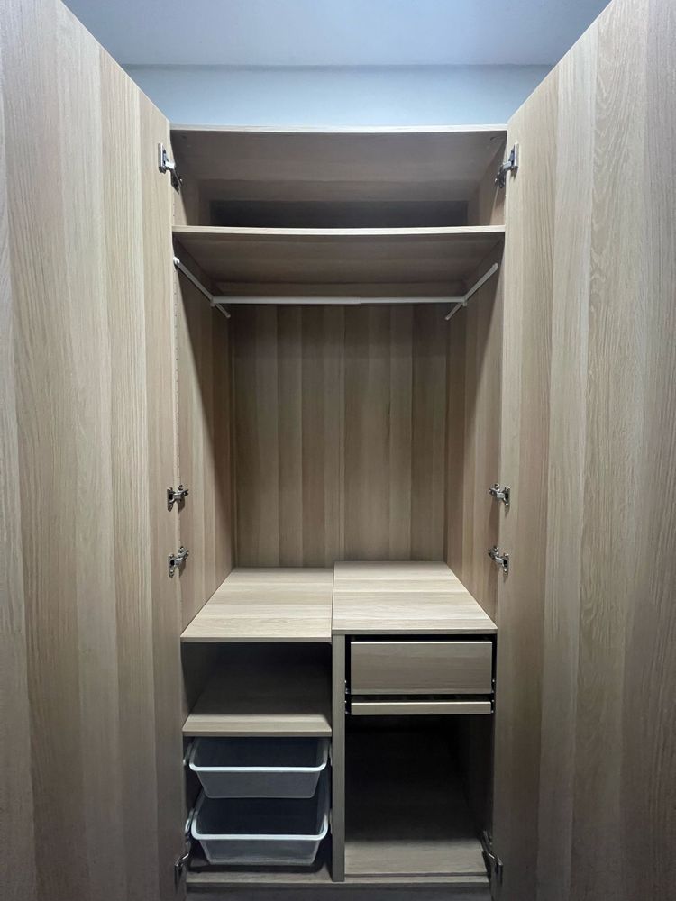 Roupeiro IKEA em excelente estado