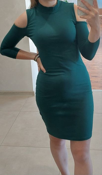 Sukienka butelkowa zieleń dopasowana