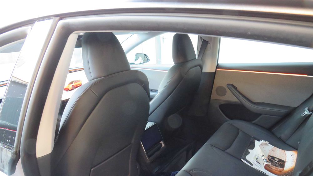 Tesla Model 3 2024 – Standard Range RWD – 24600 km – Nacional