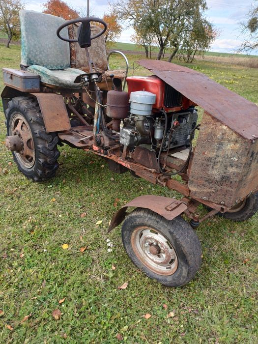 Саморобний трактор ZUBR 18к.с