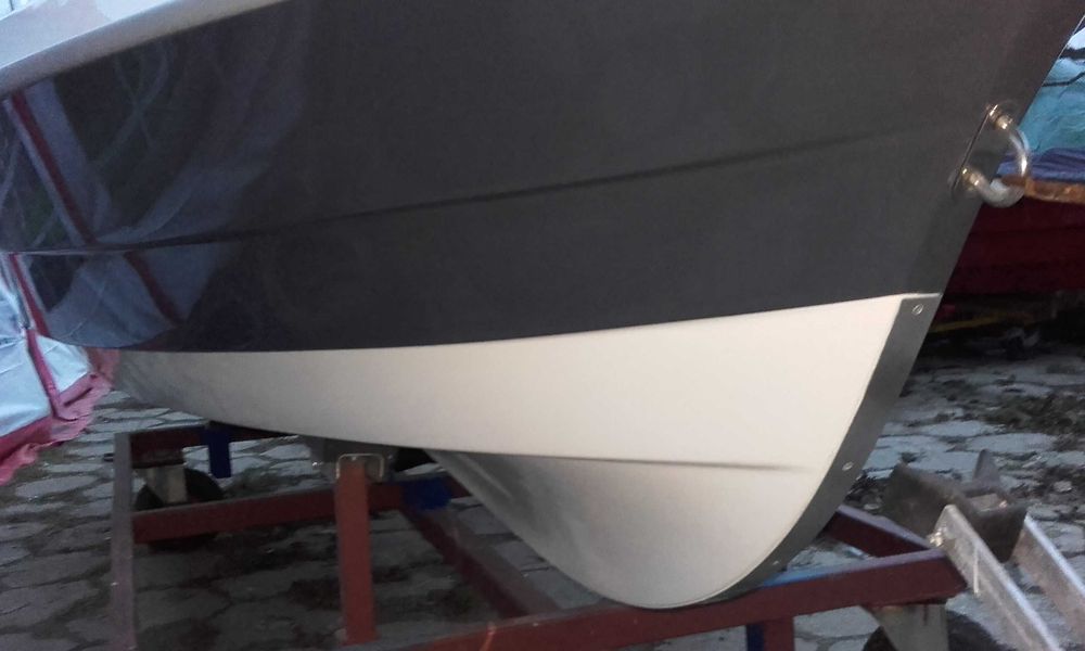 Łódź wędkarska NECKO 420 PRS 5 osobowa