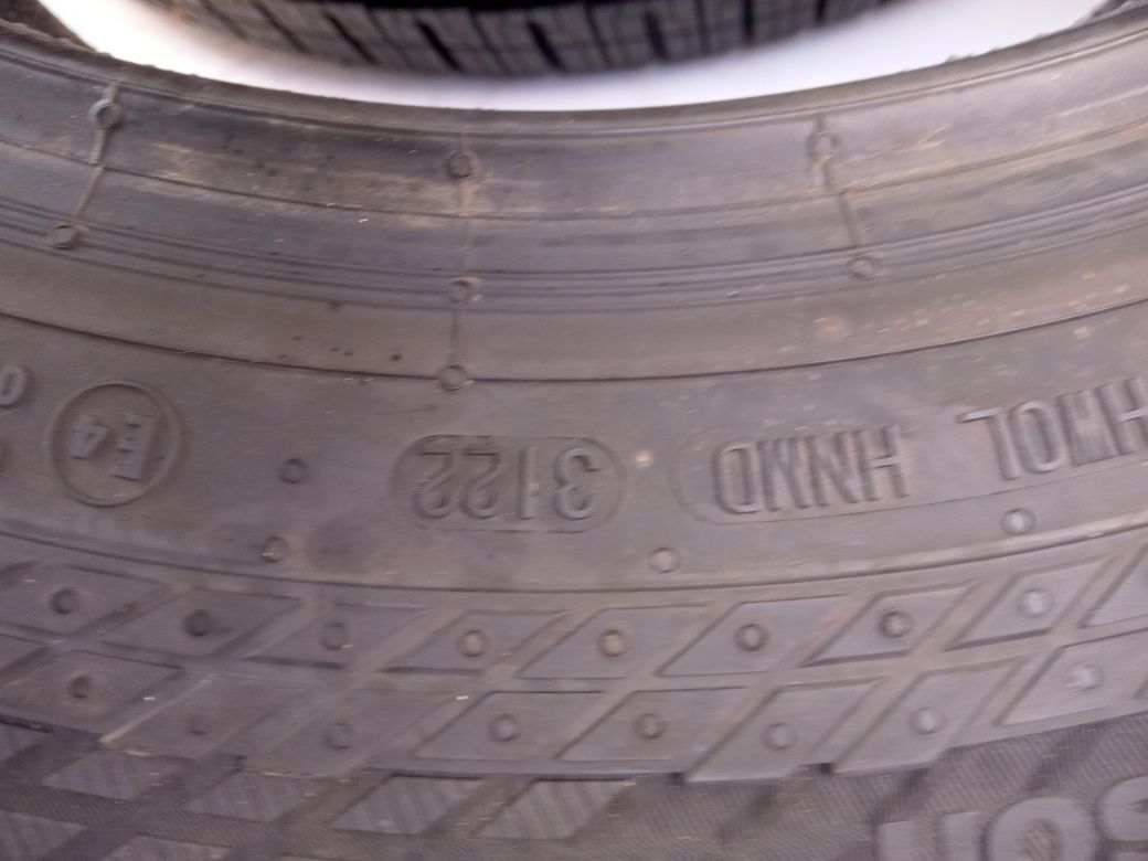 Opony całoroczne 215/65R16C Continental Vancontact season 22r