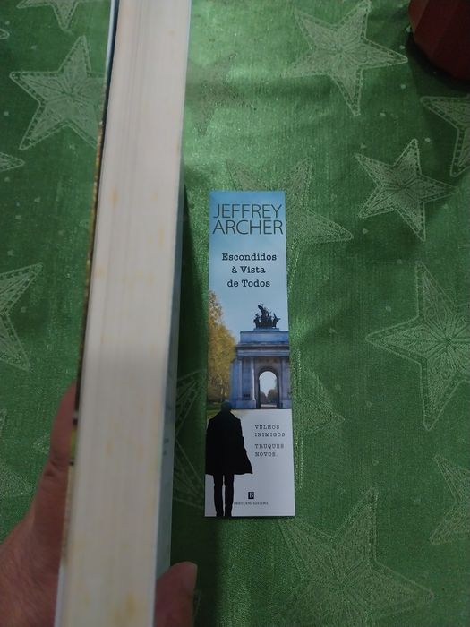 Escondidos à vista de todos.  Portes incluídos