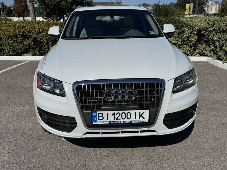 Ауди Q5 premium plus