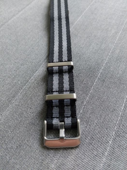 Pasek do zegarka 20 mm nato watch strap strong black grey silver buckl