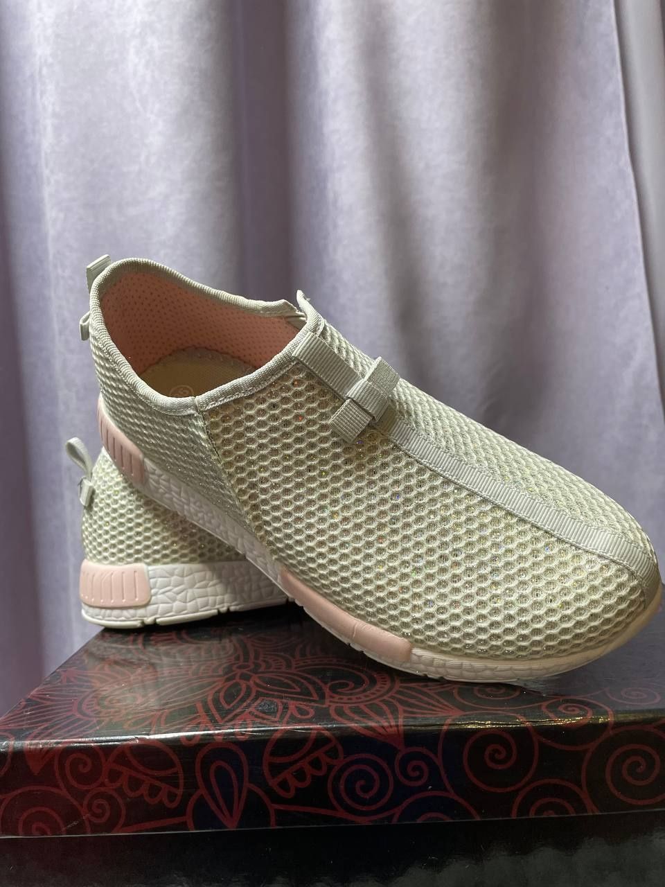 Мокасины новые серебристые