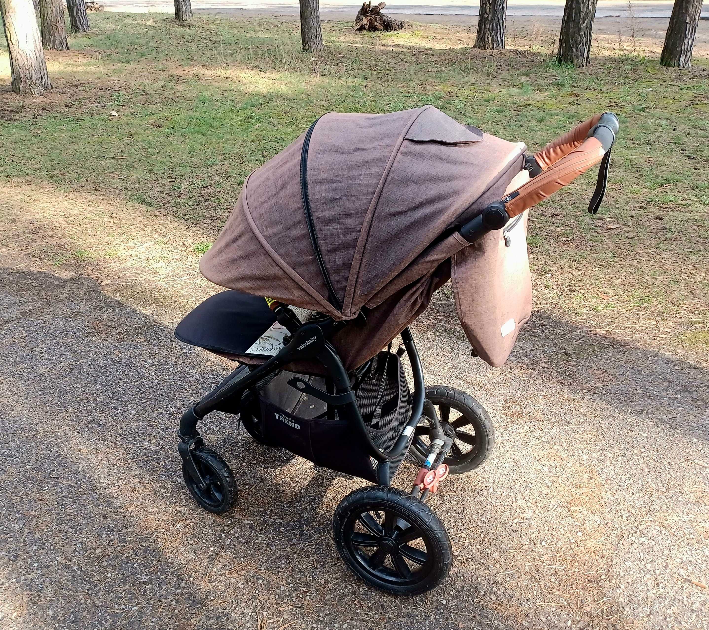 Wózek Valco Baby Snap 4 Trend Sport Pompowane Koła