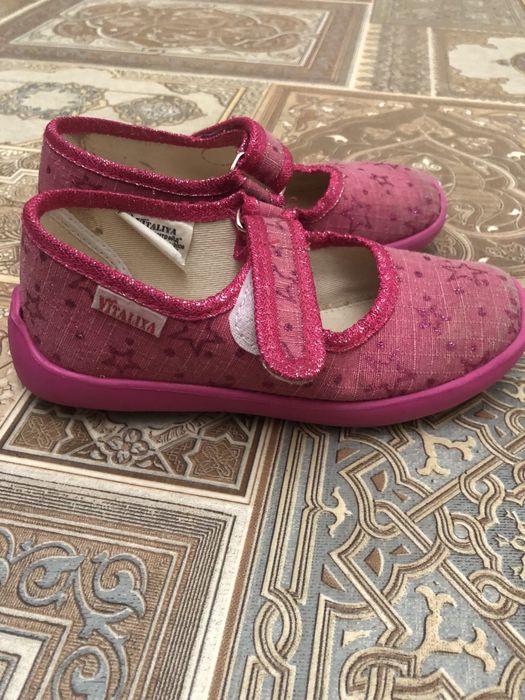 Черевички для дівчинки