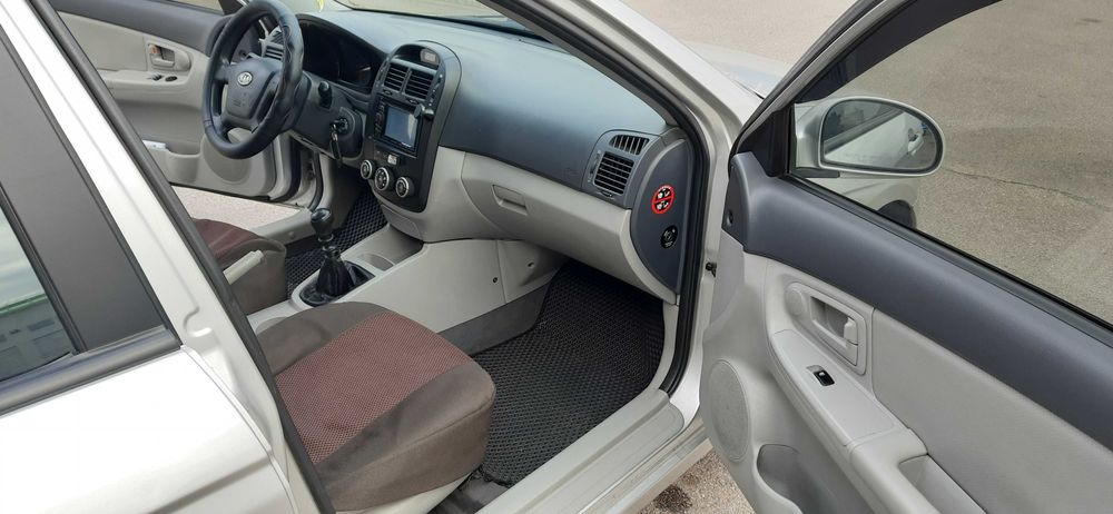 KIA Cerato Седан