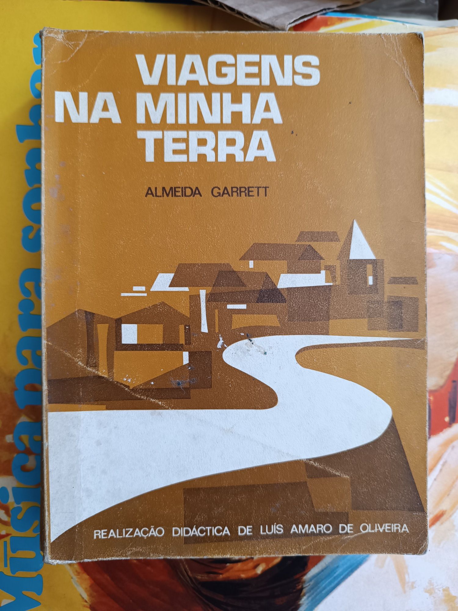 Lote de 111 livros variados
