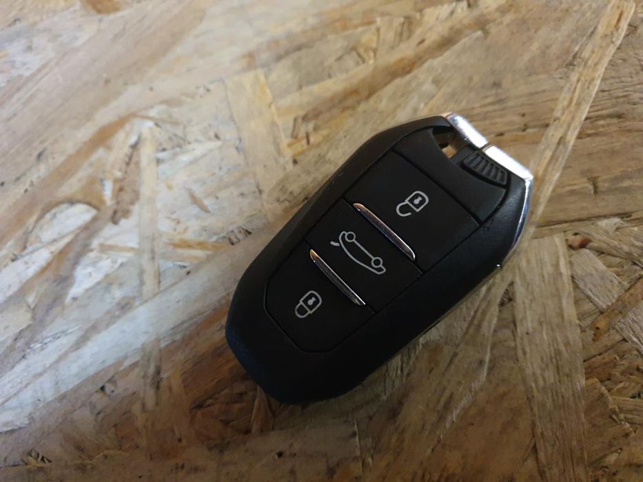 Chave / comando PEUGEOT 3008 II (M_)