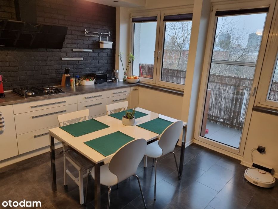 Bezpośrednio, 500m od Metra Pole Mokotowskie