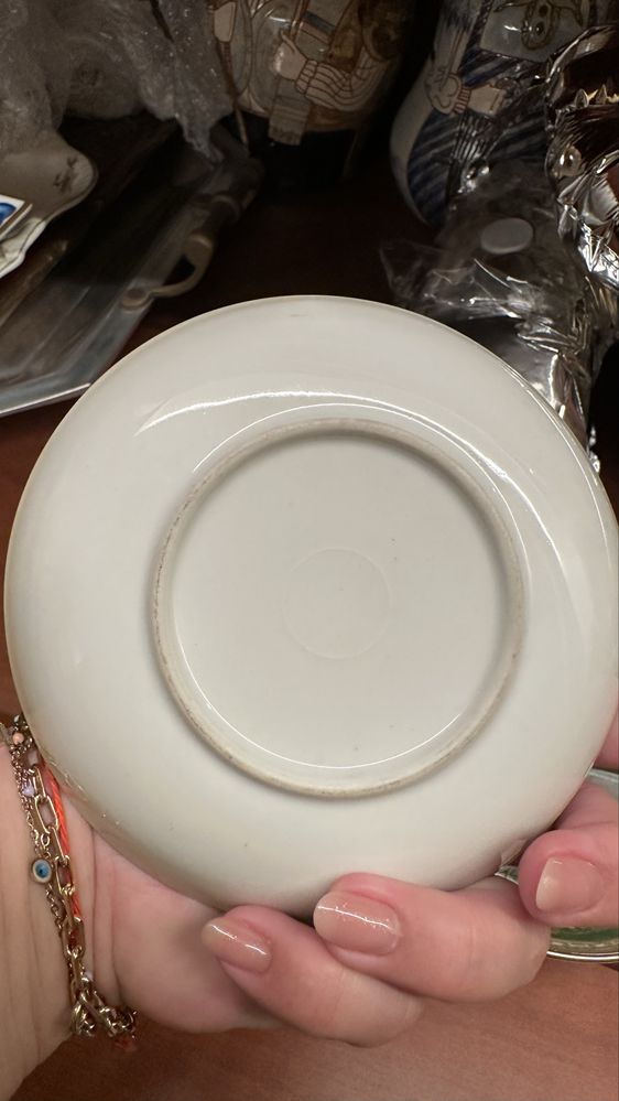 Dois pratos porcelana