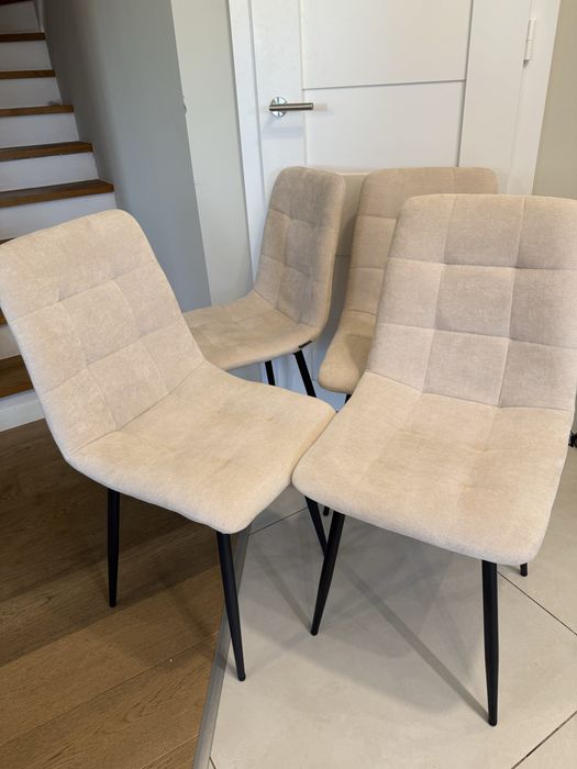 4 krzesla jasny beż wygodne regulowane nozki nowe