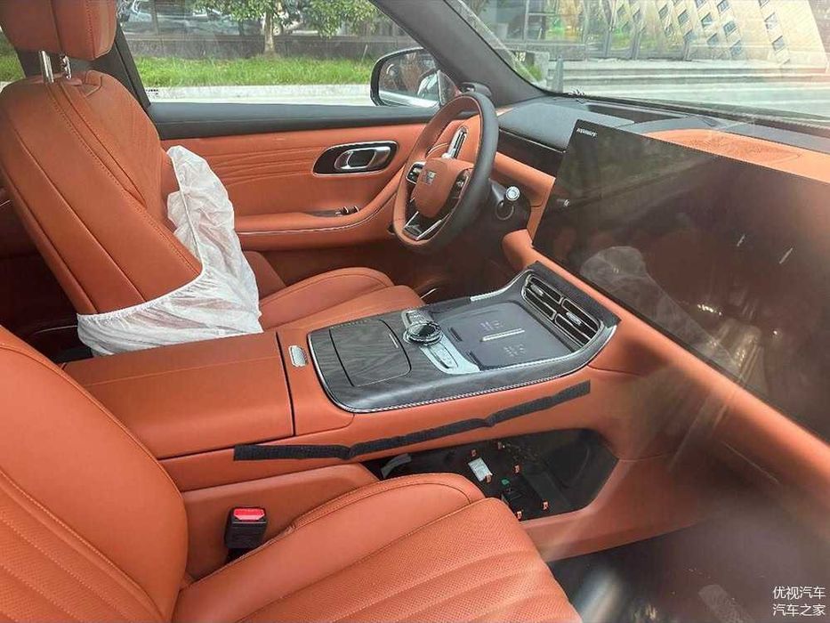 Гібридний кросовер GEELY Galaxy M9 .  AUTOCHINA  Кривий Ріг