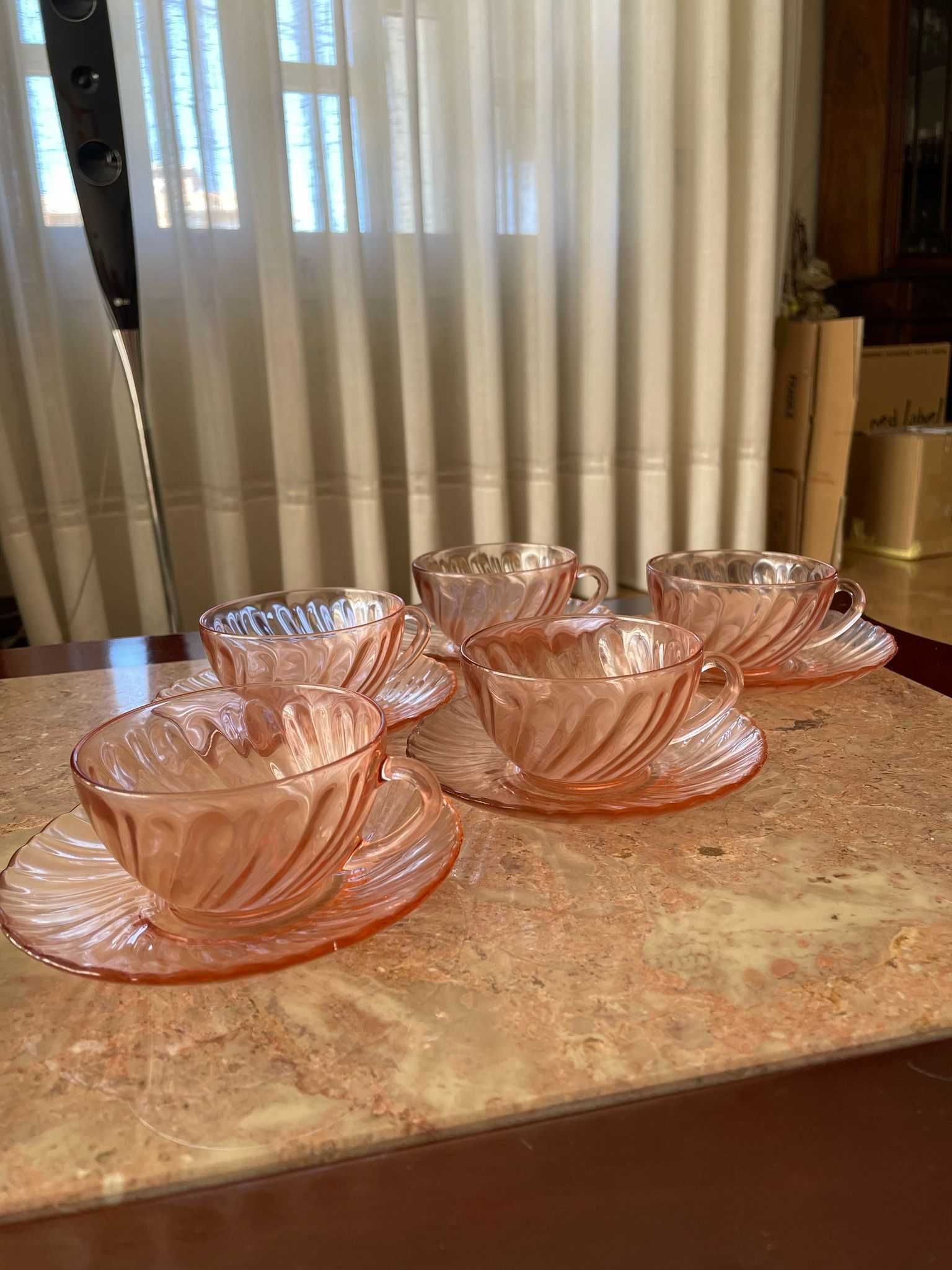 Conjunto de Chávenas na cor salmão (5 chávenas de chá e 5 de café)