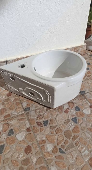 Lavatório de canto