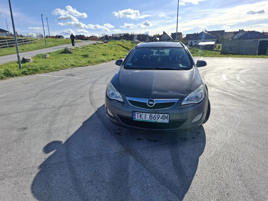 Opel astra 2012 1.7 cdti