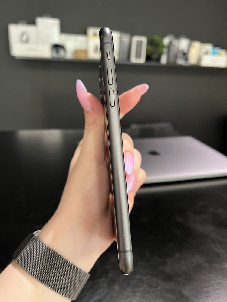 iPhone 11 64gb Black