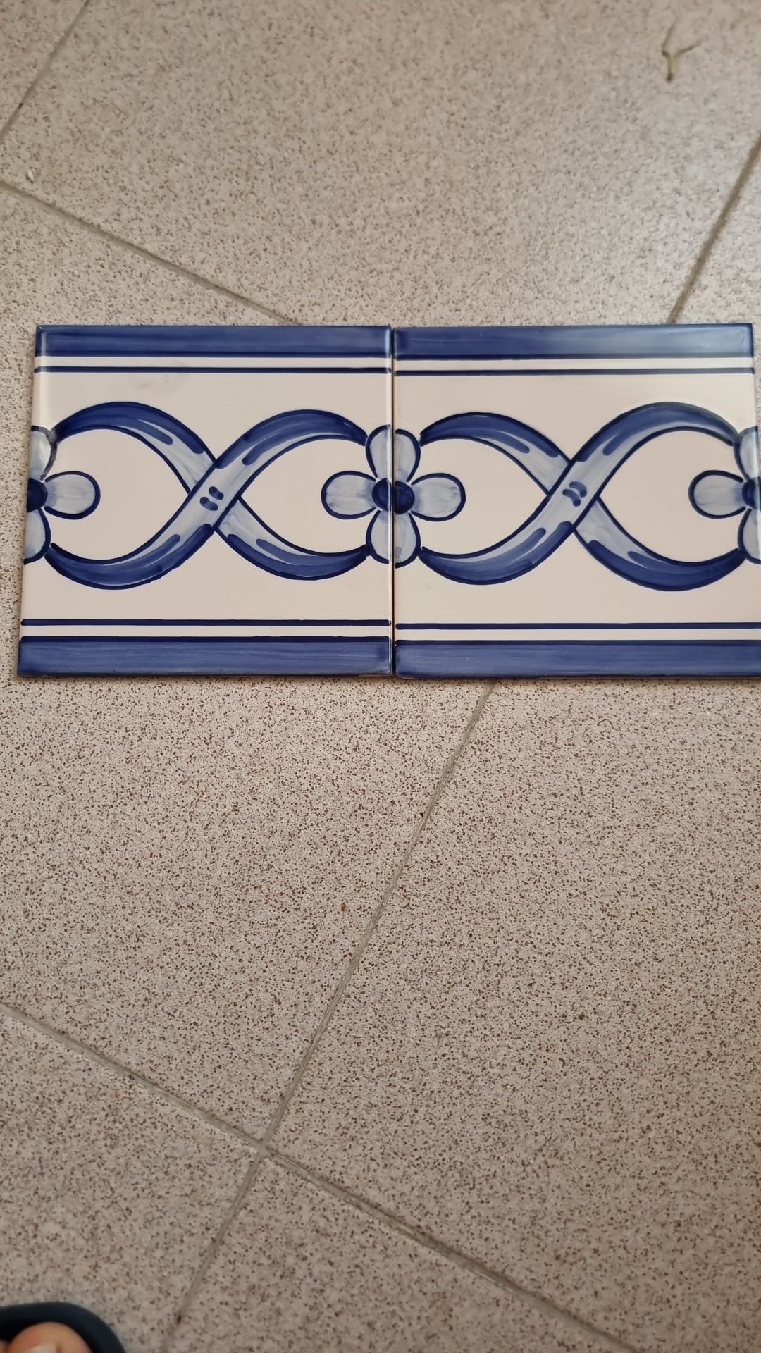 Faixas 15x15 pintadas à mão