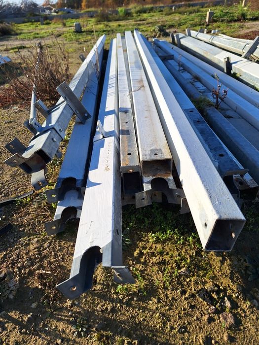 Słupki stalowe ocynkowane 50×80