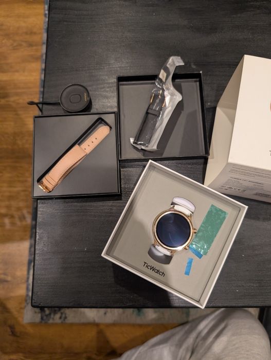 Смарт Годинник TicWatch C2+