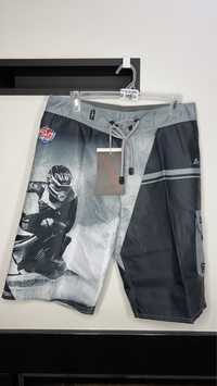 Spodenki do kolan firmy JETTRIBE Racing. Shorts. Skuter wodny. Jetski.