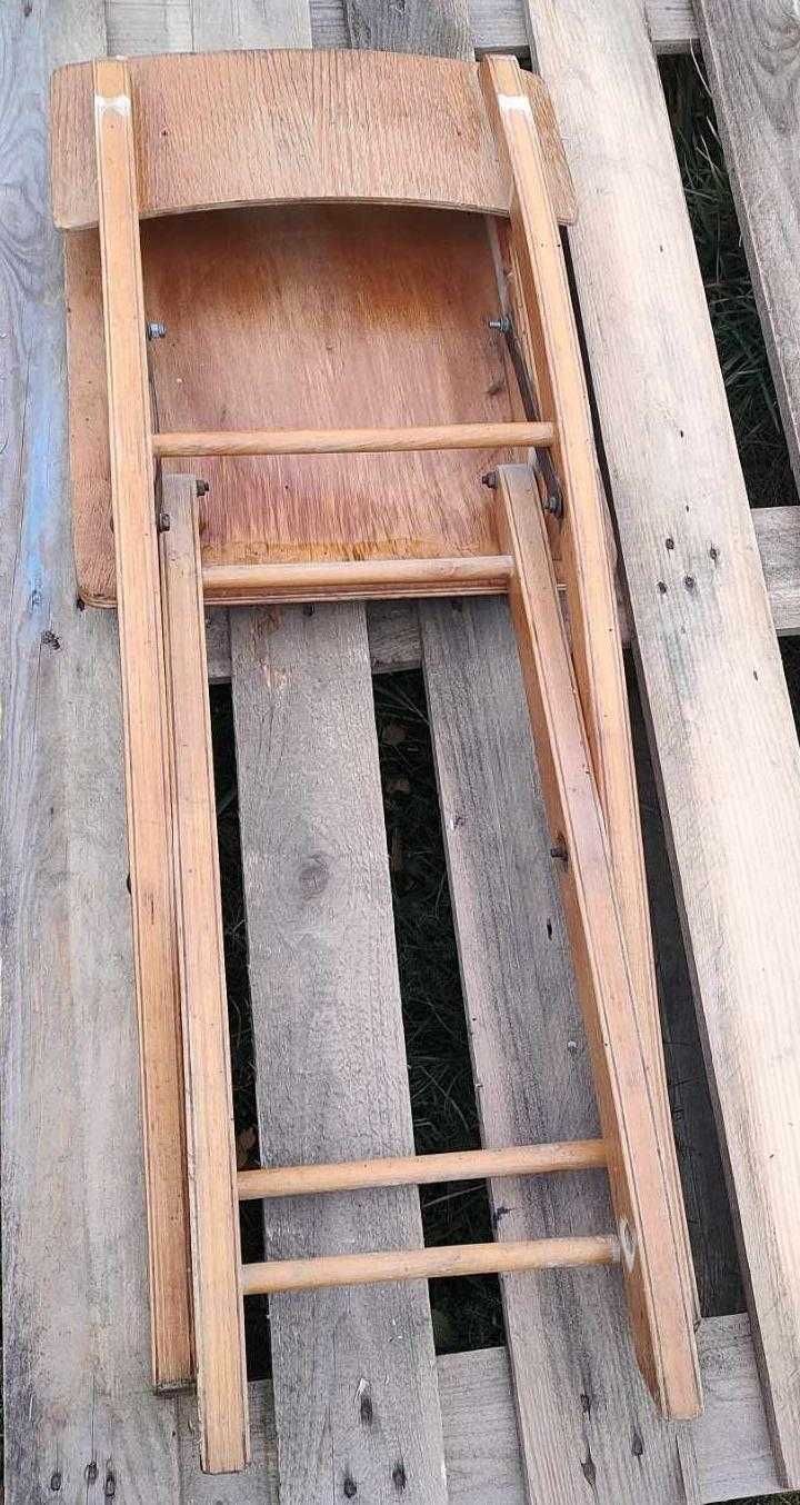 Krzesłko składane PRL.