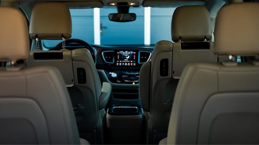 Wynajem Chrysler Pacifica, Volvo xc90 minivan automat bus suv 7osobowy