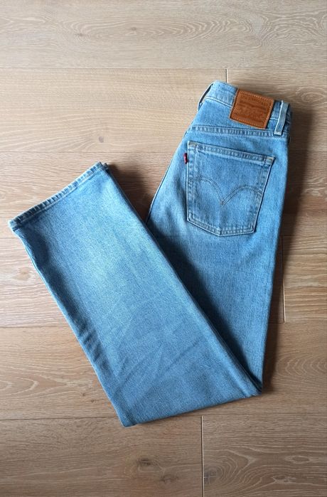 Jeansy Levi's Ribcage Straight niebieskie W26 L29