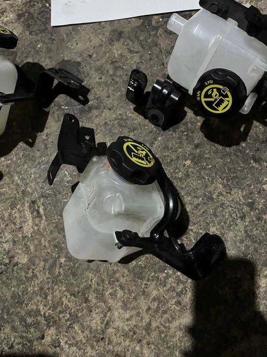 Bolt euv 22-23 розширювальний бачок охолодження